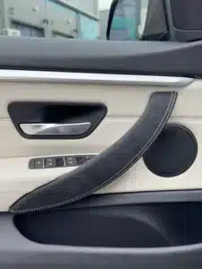 Automobilių interjero restauracija – vairų apsiuvimas, lubų remontas, odos aptraukimas | Autorepair.lt