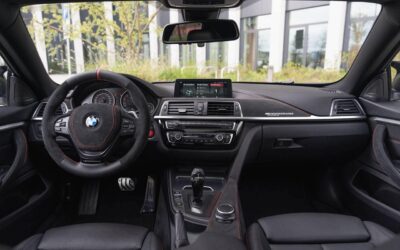 Panelių restauracija po airbag sprogimo – profesionalus prietaisų panelės remontas