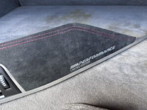 Automobilių interjero restauracija – vairų apsiuvimas, lubų remontas, odos aptraukimas | Autorepair.lt