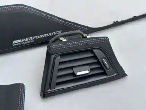 Automobilių interjero restauracija – vairų apsiuvimas, lubų remontas, odos aptraukimas | Autorepair.lt