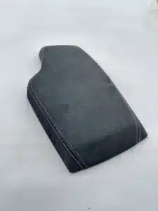 Automobilių interjero restauracija – vairų apsiuvimas, lubų remontas, odos aptraukimas | Autorepair.lt